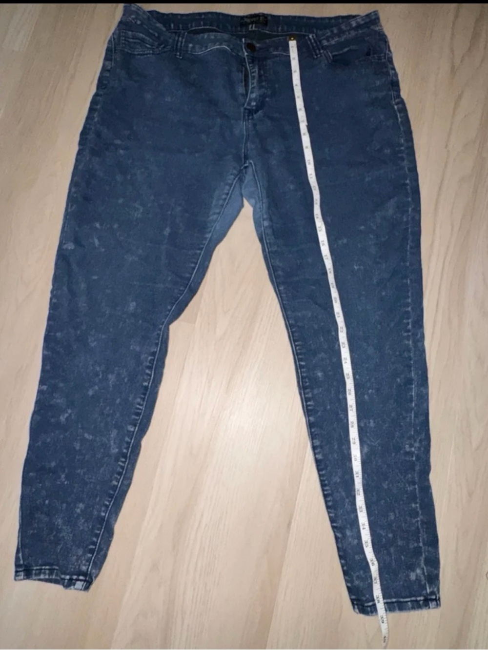 Women’s Blue Acid-Wash Skinny Jeans – Stretch Denim